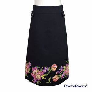Vintage Embroidered Black A-Line Skirt XS